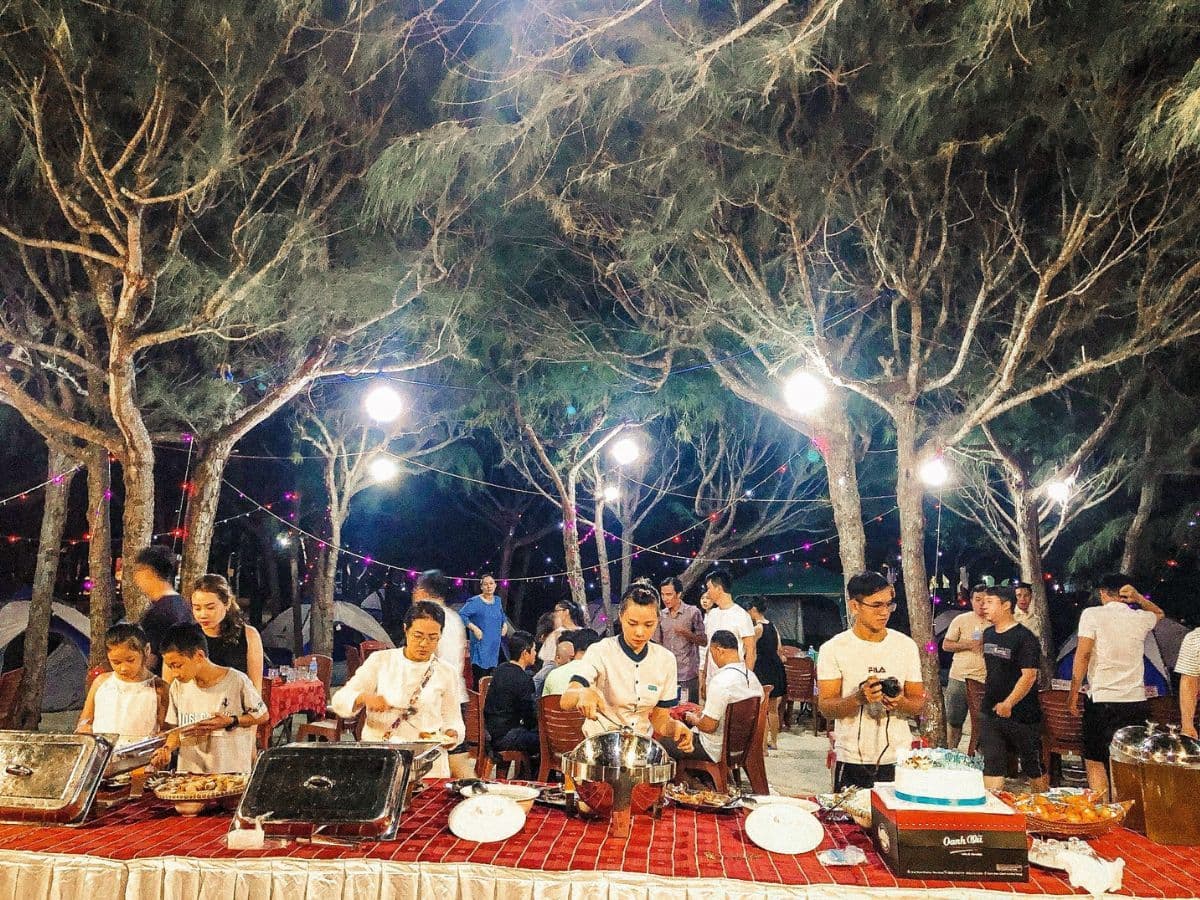 nhà hàng đảo hoa lan